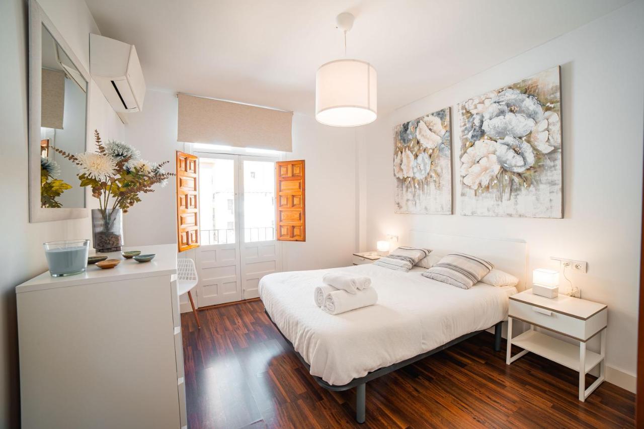 Apartamento La Tana Centro Granada Luaran gambar
